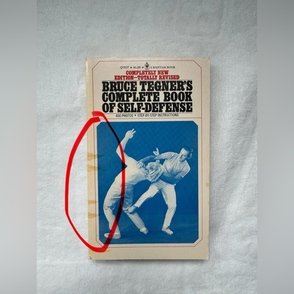 small-circle jujutsu by wally jayđź“• BRUCE TEGNER'S COMPLETE BOOK OF SELFDEFENSE - Picture 10 of 14
